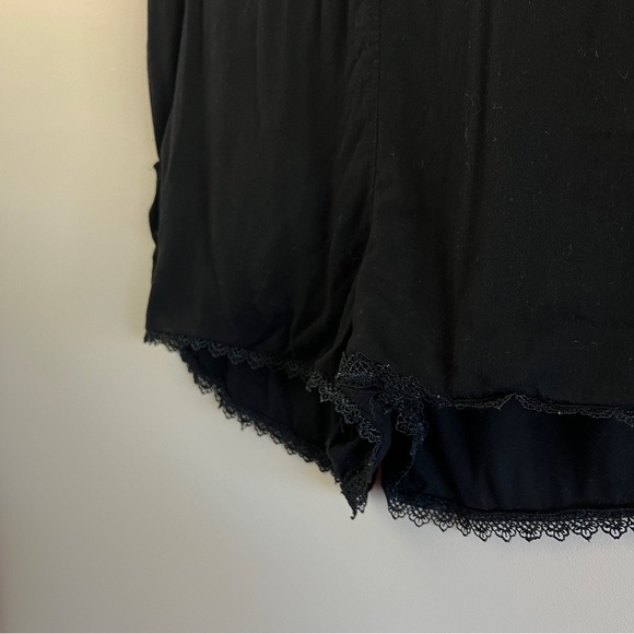 Miss Love Black Lace Trim Pull-On Shorts โ Size Small - Picture 4 of 5